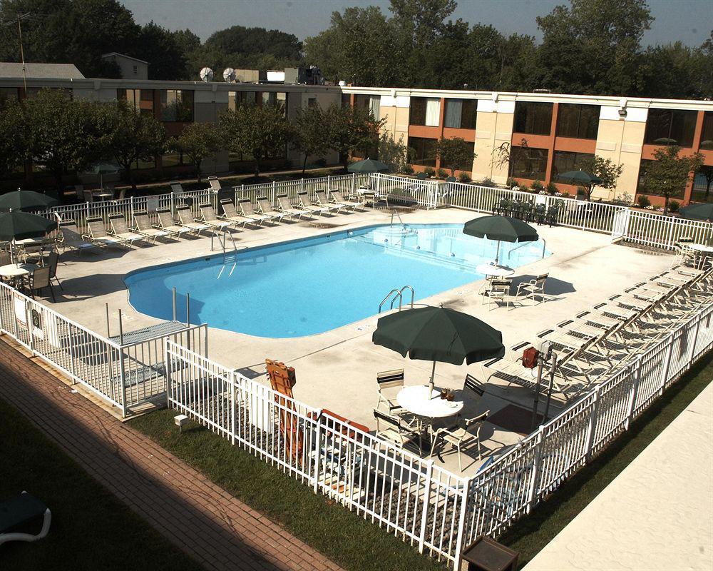 Armoni Inn & Suites Orangeburg Зручності фото