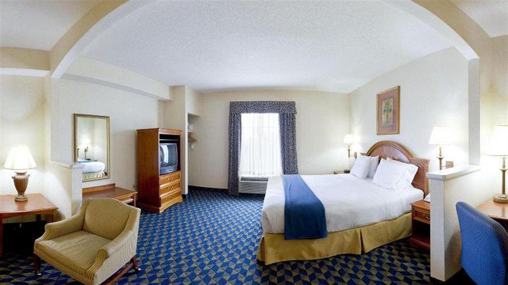 Armoni Inn & Suites Orangeburg Екстер'єр фото